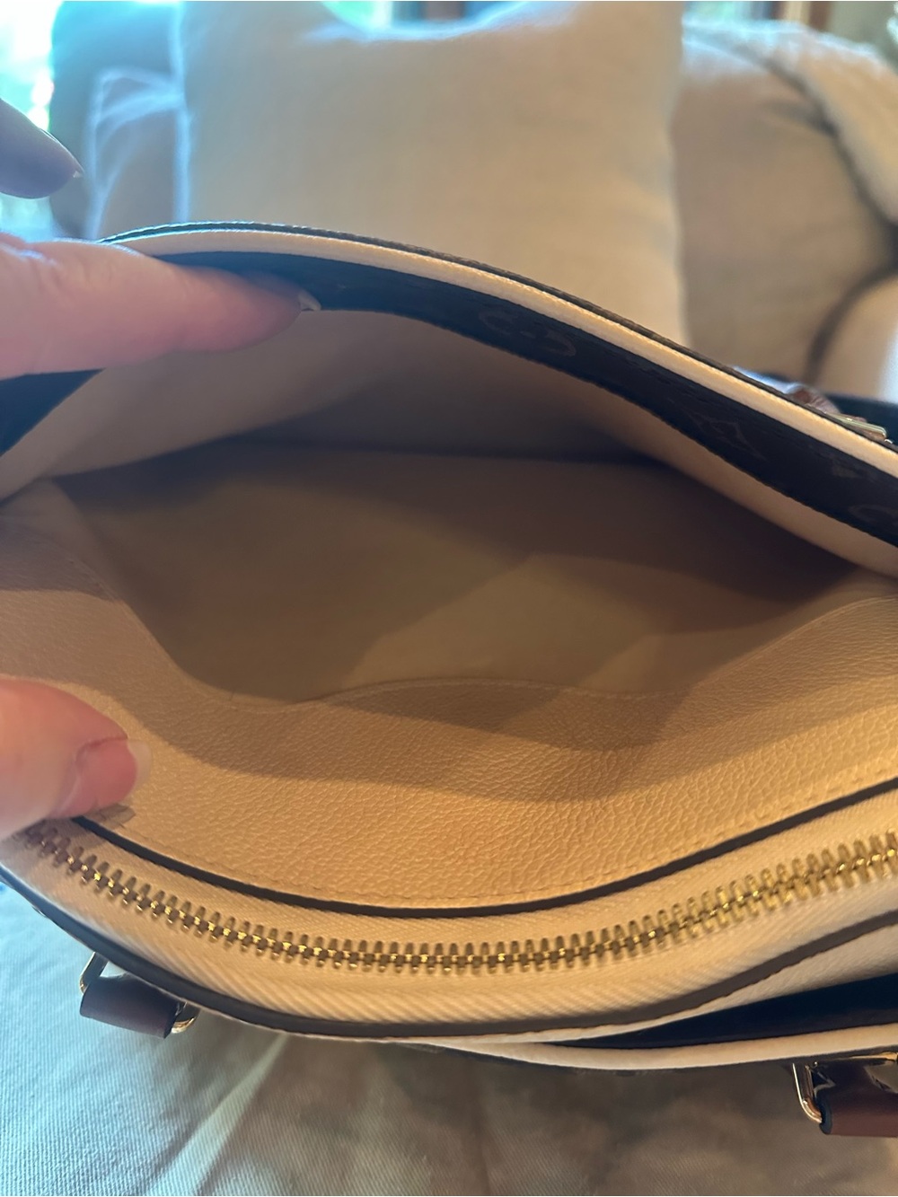 Louis Vuitton Monogram Pallas MM - Such a rare beauty in this color combo - Picture 6 of 13